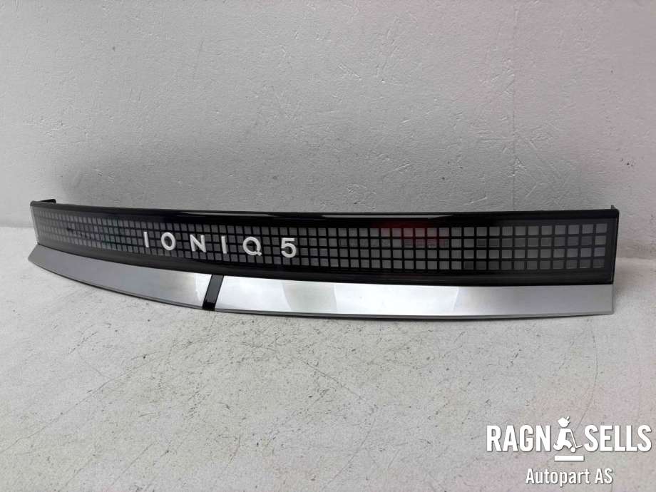 Baklykt midtre til Hyundai Ioniq 5 2021-->> (92409GI110||P052D04)