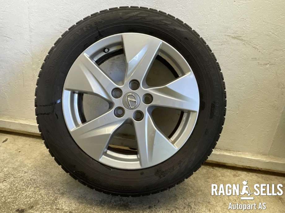 Hjulsett aluminium vinter til Lexus UX 2018-->>  (NOKIAN|5X114.3/ET40/60.1|215/60R17|6.6JX17H2)