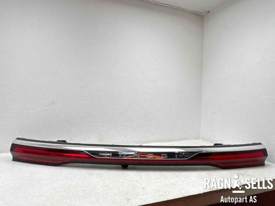 Baklykt midtre til Hongqi E-HS9 2022-->> (|15020300|3724685-QR01)