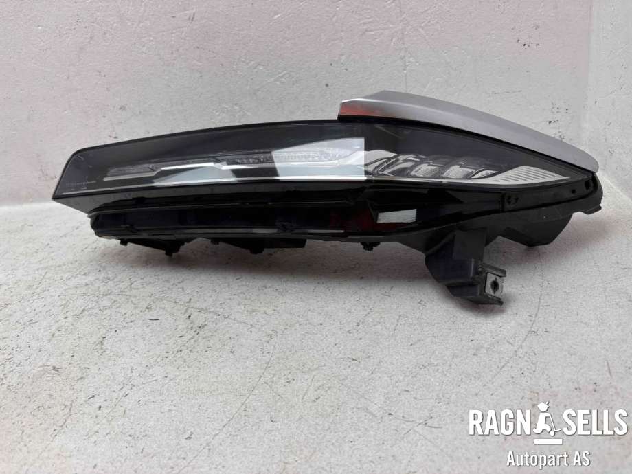 Kjørelys led venstre foran til Hongqi E-HS9 2022-->>  (|3711075-QR01|3711876QR01)