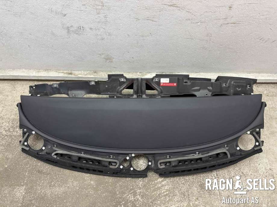 Dashbord til Tesla Model 3 2018-2023 (Fase 1)  (1083401-05-J||3105-1-A)