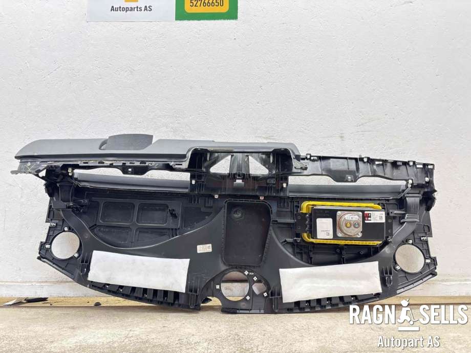 Dashbord til Tesla Model 3 2018-2023 (Fase 1)  (1083401-05-J||3105-1-A)
