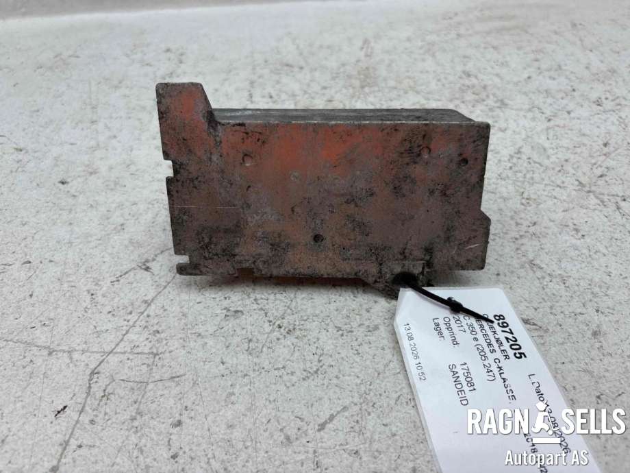Oljekjøler til Mercedes C-Klasse 2014-2018 (Fase 1) (W205) (W205) (A 099 500 13 00|)