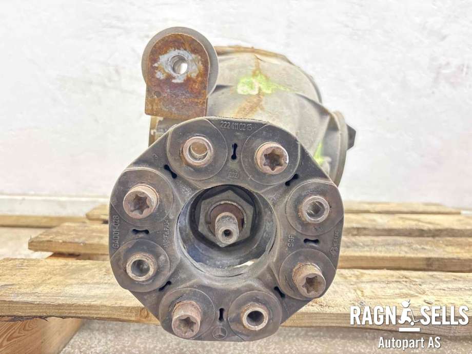 Kardang klokke bak til Mercedes C-Klasse 2014-2018 (Fase 1) (W205) (W205) (A 204 350 21 62||A 204 350 21 62 80)