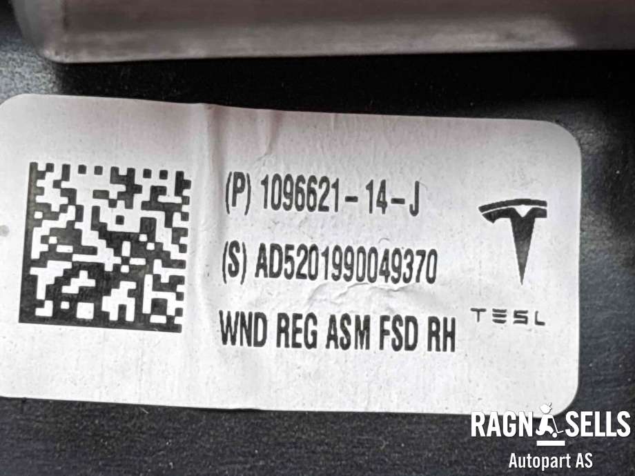 Ruteheis høyre foran til Tesla Model 3 2018-2023 (Fase 1) (1096621-14-J|)