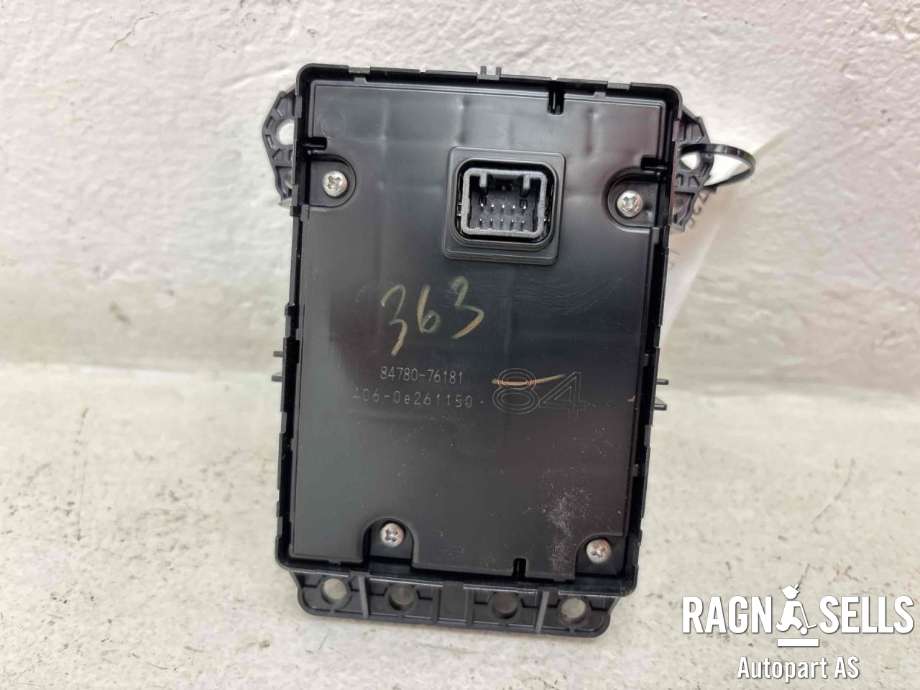 Bilstereo betjeningspanel til Lexus UX 2018-->> (8478076181|)