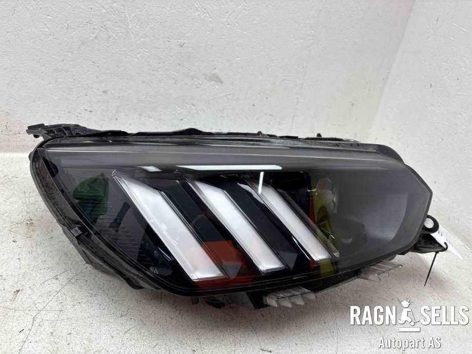 Frontlykt høyre full-LED til Peugeot e-208 2019-->> (16 562 389 80|9841641980|)