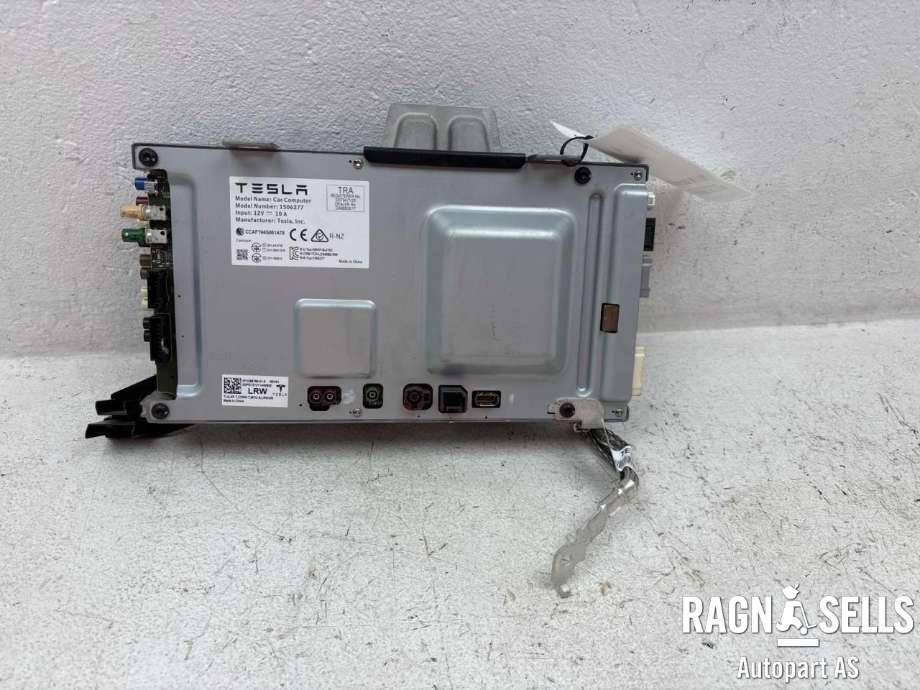 Styreenhet autopilot til Tesla Model 3 2018-2023 (Fase 1)  (1566786-S1-E|1521482-01-D156678|1566786-S1-C|1506277|)