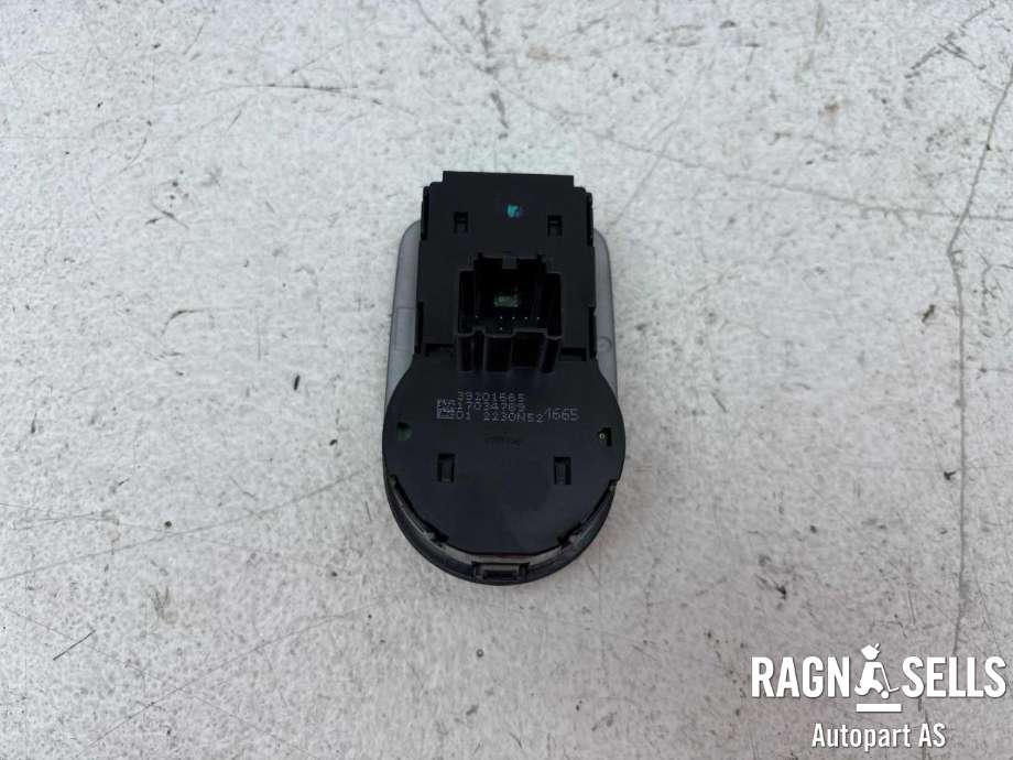 Bryter lys til Opel Corsa-e 2019-->>  (98 320 466 YX|39201665|17034789|2230N52|)