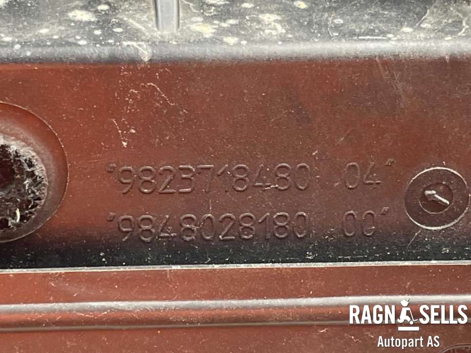 Frontplate til Opel Corsa-e 2019-->> (16 879 791 80|98 237 184 80|98 480 281 80|)
