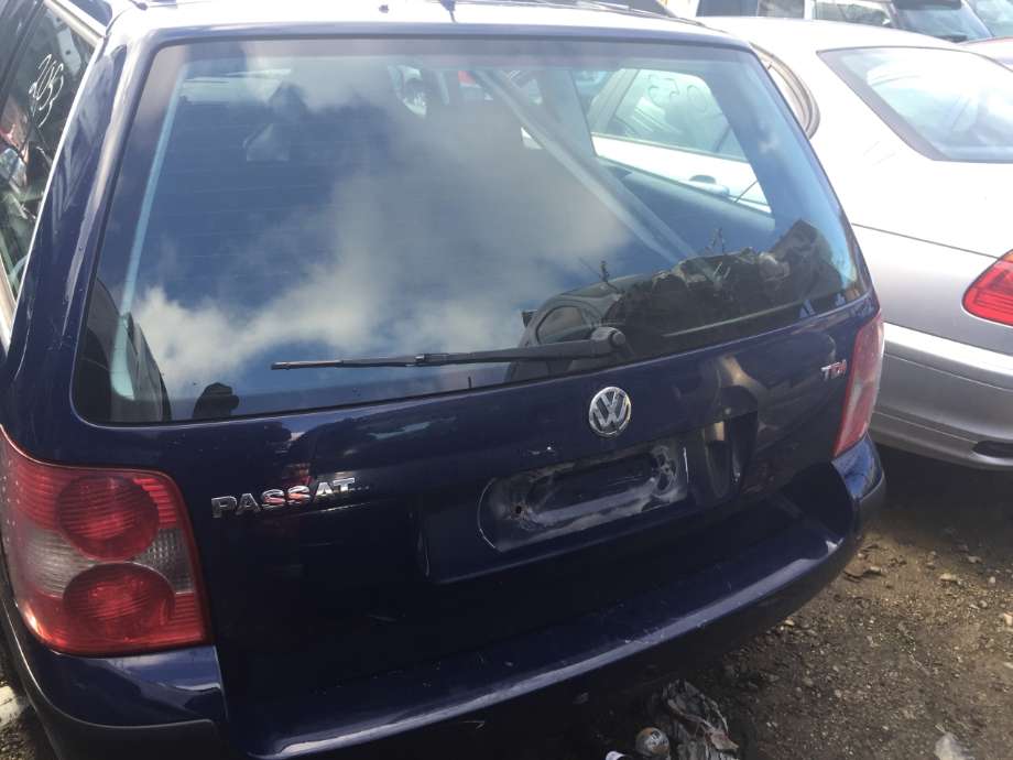VW Passat 2001-2005 (B5,3BG) (B5,3BG), Motorkode: AWX, Girkassekode: FHN