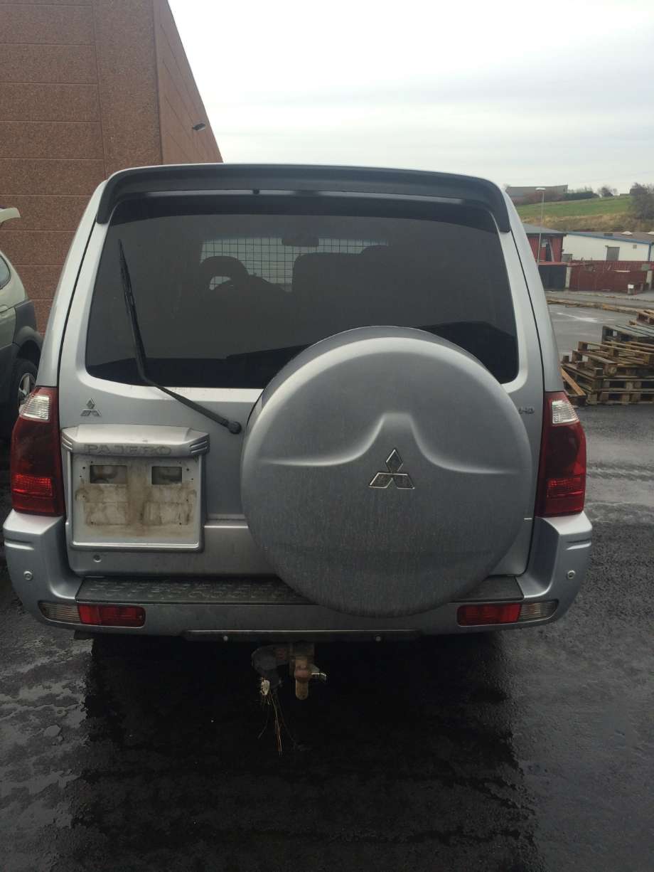 Mitsubishi Pajero 2000-2006 (Type III) , Motorkode: 4M41, Girkassekode: MR593861