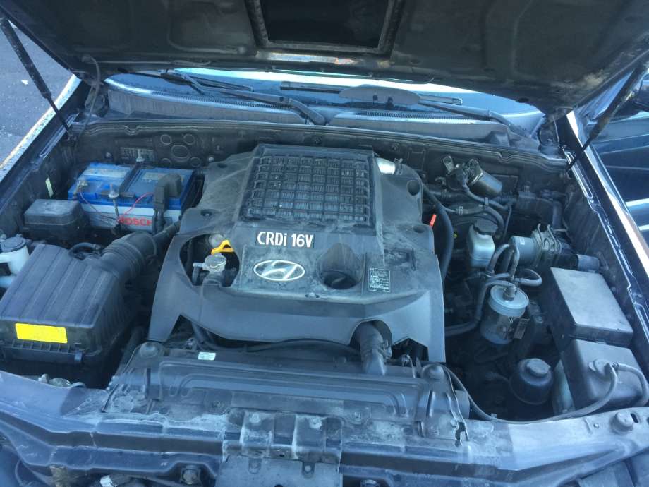 Hyundai Terracan 2002-2007 , Motorkode: J3, Girkassekode: 45000H 1071