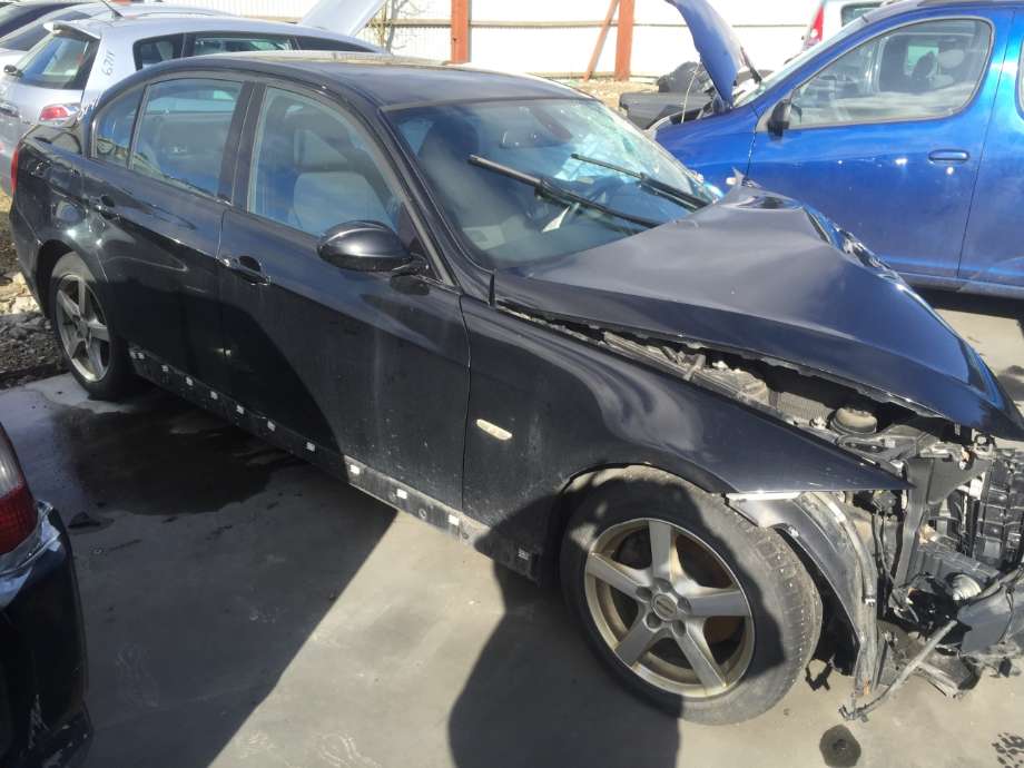 BMW 3-Serie 2005-2011 (E90/E91/E92/E93) delebil , Motorkode: M47-TU2D20, Girkassekode: 23 00 7 565 194