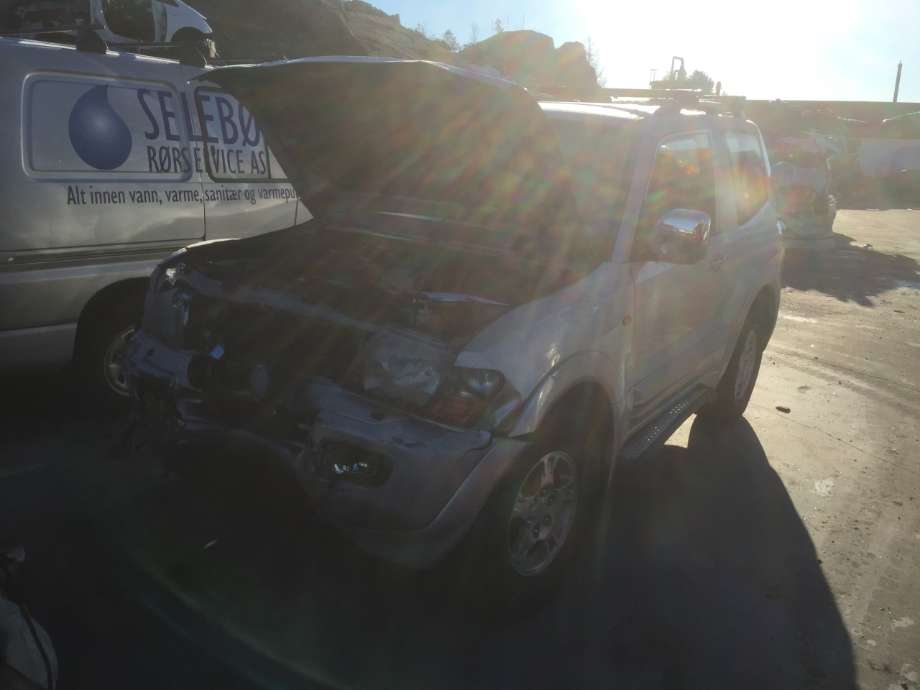 Mitsubishi Pajero 2000-2006 (Type III) , Motorkode: 4M41, Girkassekode: MR498051
