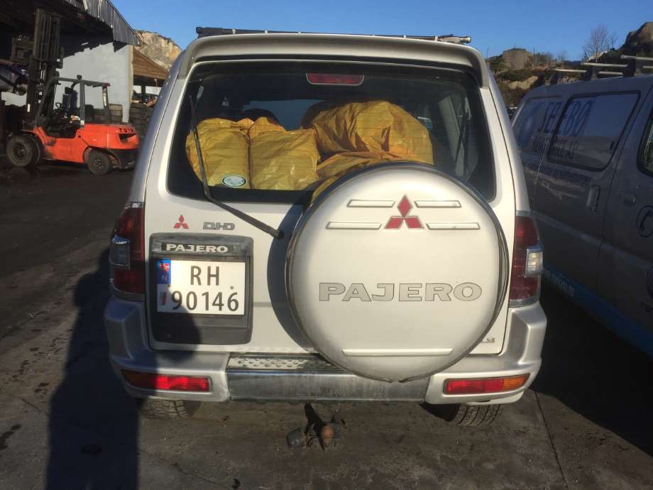 Mitsubishi Pajero 2000-2006 (Type III) , Motorkode: 4M41, Girkassekode: MR498051