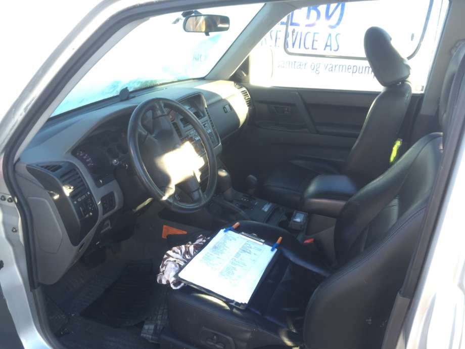 Mitsubishi Pajero 2000-2006 (Type III) , Motorkode: 4M41, Girkassekode: MR498051