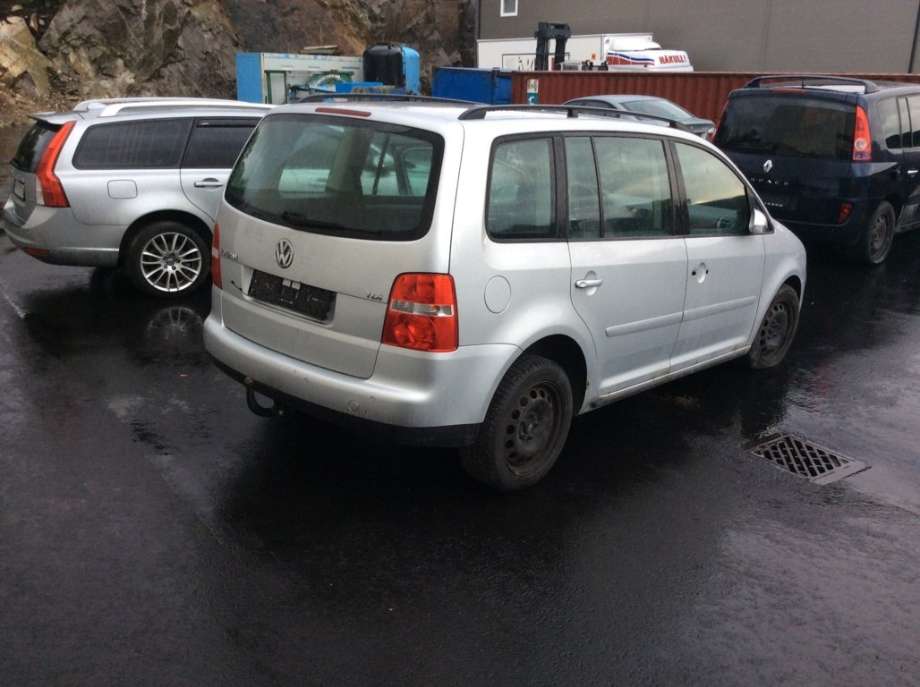 VW Touran 2003-2006 (Type I, Fase 1) , Motorkode: BKC;BLS, Girkassekode: GQN