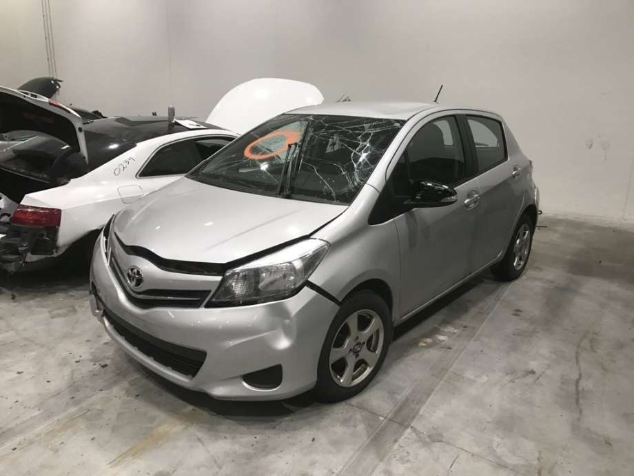 Toyota Yaris 2012-2014 (Type III, Fase 1) , Motorkode: 1NR-FE, Girkassekode: