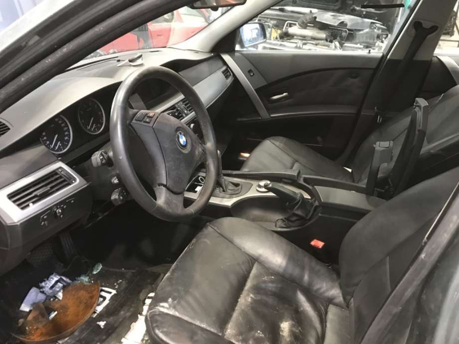 BMW 5-Serie 2003-2010 (E60/E61) (E60/E61), Motorkode: M54-B22, Girkassekode: GA6HP19Z