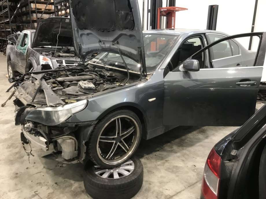 BMW 5-Serie 2003-2010 (E60/E61) (E60/E61), Motorkode: M54-B22, Girkassekode: GA6HP19Z