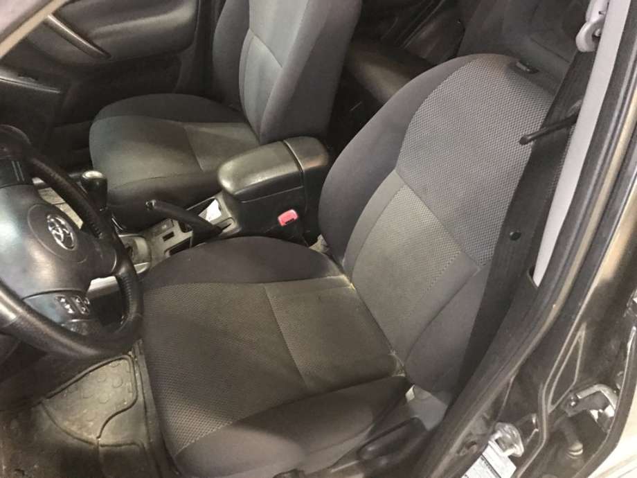 Toyota RAV4 2000-2006 (Type II) , Motorkode: 1CD-FTV, Girkassekode: 
