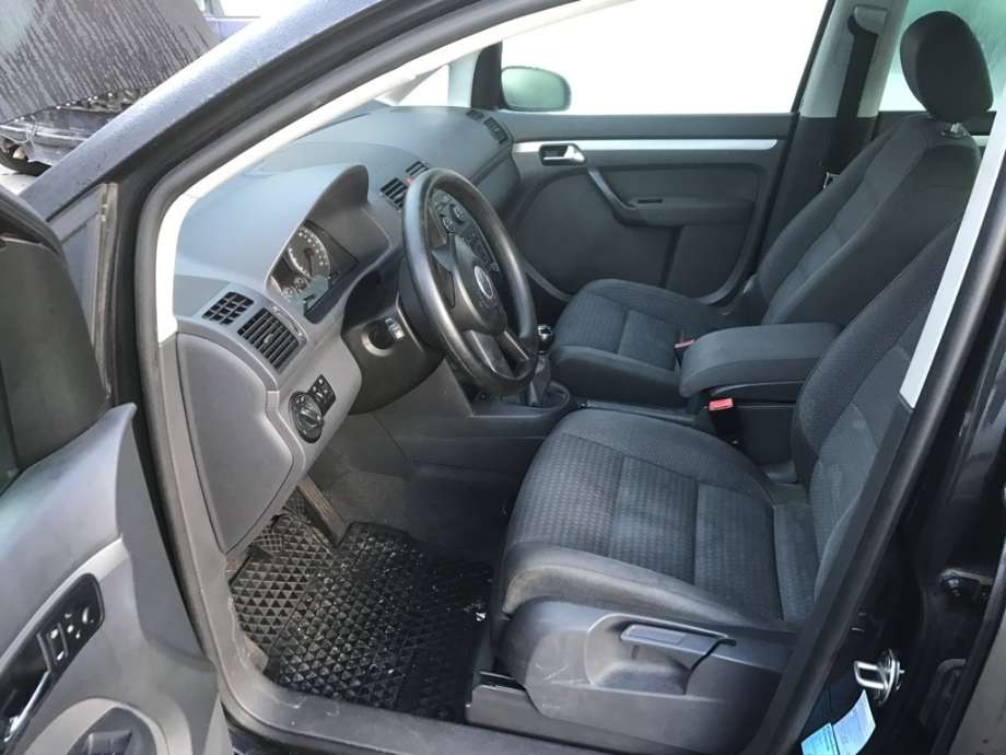 VW Touran 2003-2006 (Type I, Fase 1) , Motorkode: BKC;BLS, Girkassekode: GQN