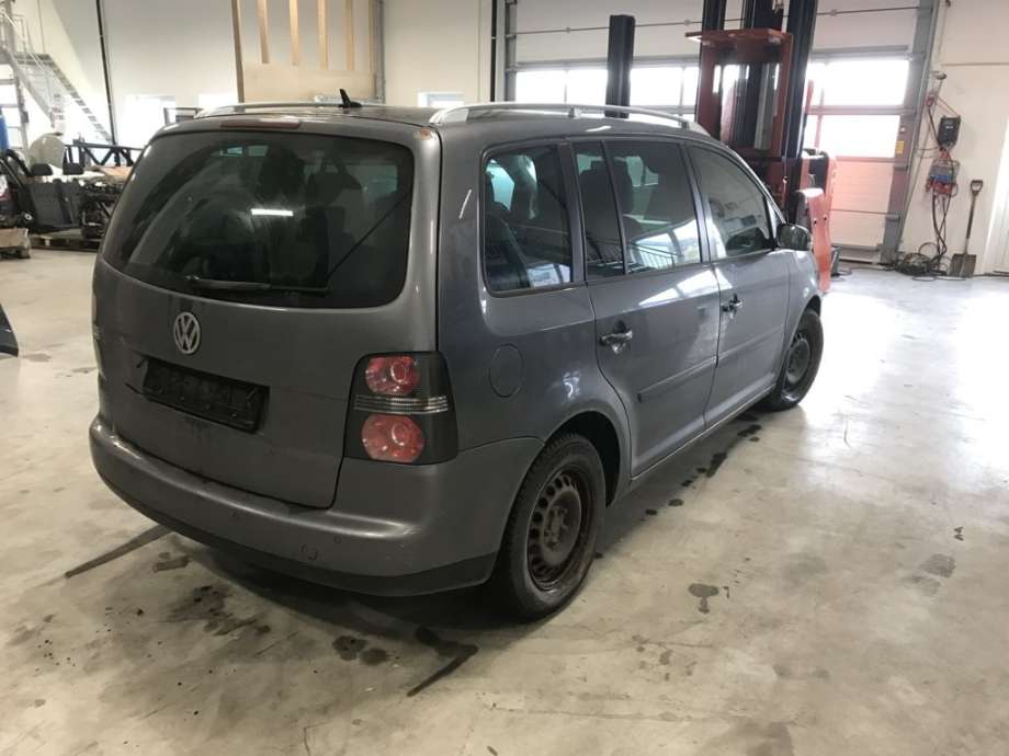 VW Touran 2003-2006 (Type I, Fase 1) delebil , Motorkode: BKD, Girkassekode: HDU