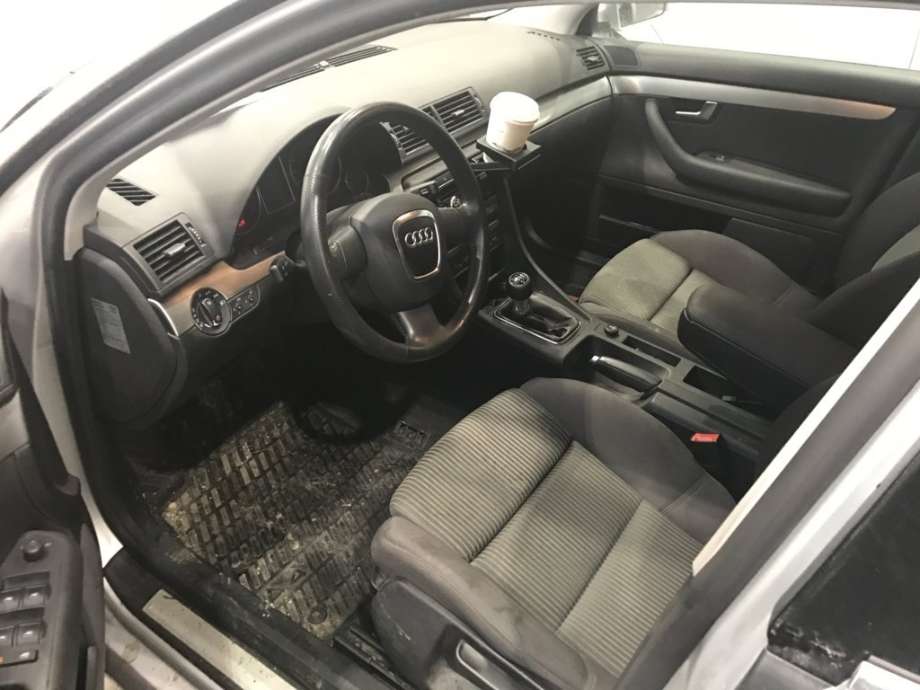 Audi A4 2004-2008 (Type III) (B7) (B7), Motorkode: BLB;BRE, Girkassekode: HCF