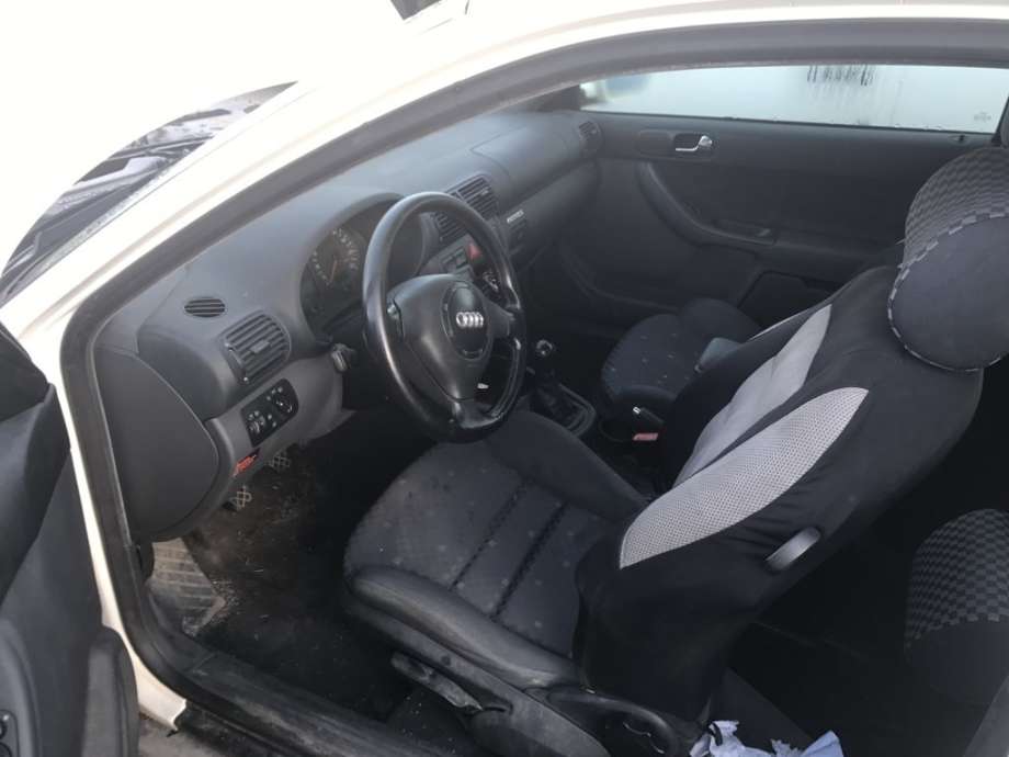 Audi A3 1996-2003 (Type I) , Motorkode: AQA, Girkassekode: DXW