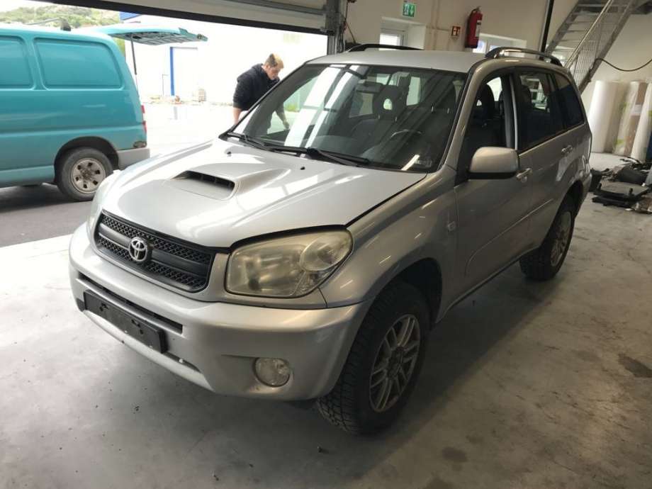 Toyota RAV4 2000-2006 (Type II) , Motorkode: 1CD-FTV, Girkassekode: 