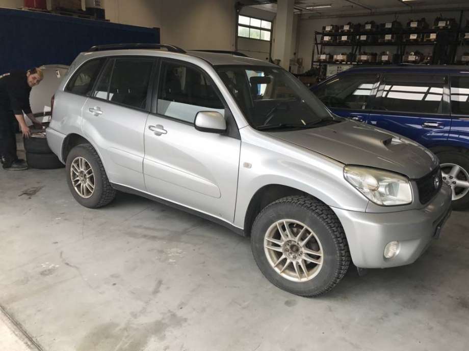 Toyota RAV4 2000-2006 (Type II) , Motorkode: 1CD-FTV, Girkassekode: 