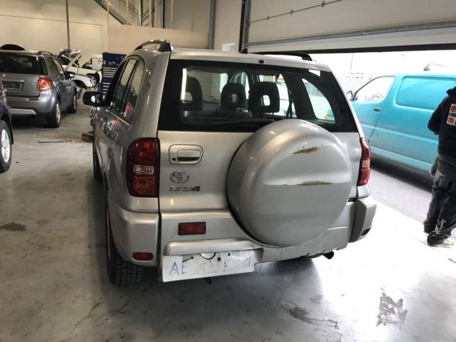 Toyota RAV4 2000-2006 (Type II) , Motorkode: 1CD-FTV, Girkassekode: 