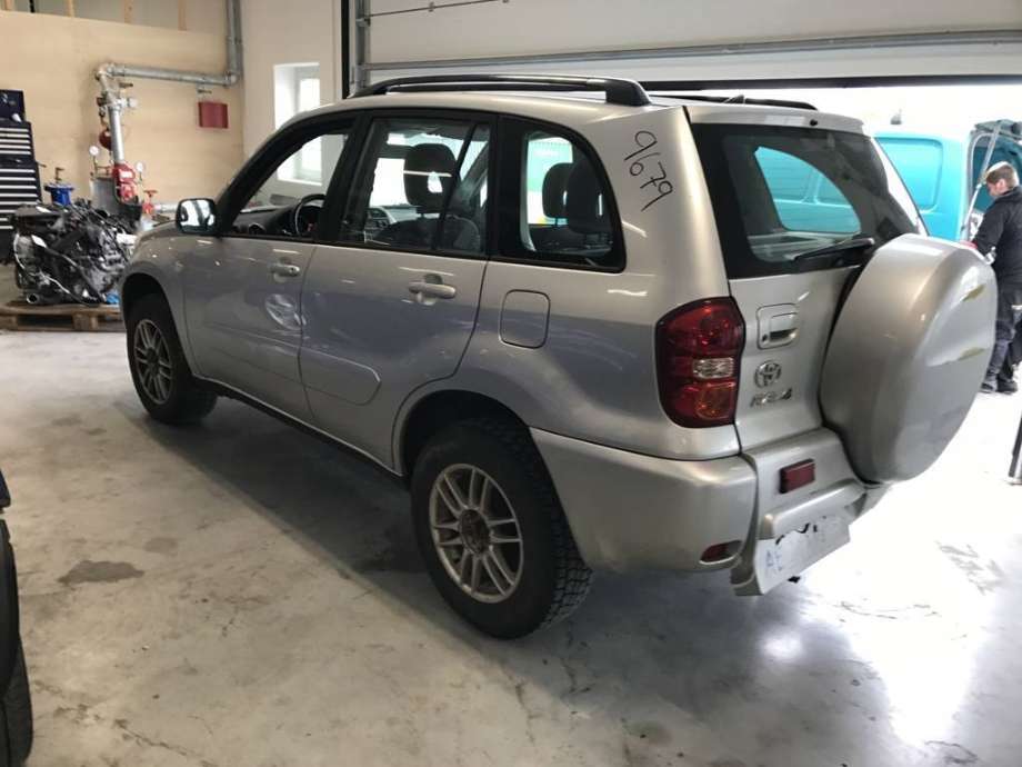 Toyota RAV4 2000-2006 (Type II) , Motorkode: 1CD-FTV, Girkassekode: 