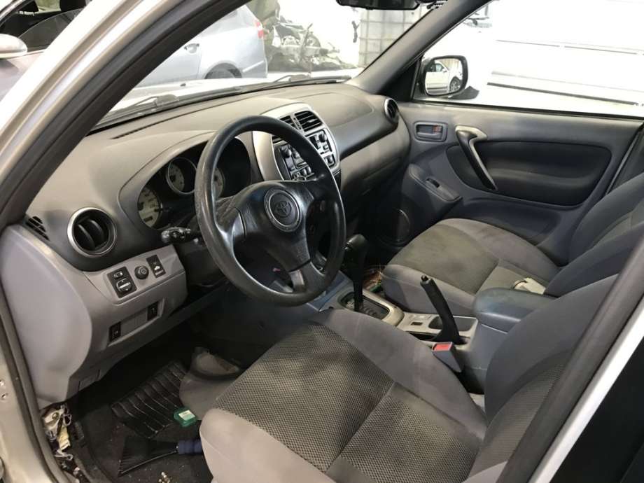 Toyota RAV4 2000-2006 (Type II) , Motorkode: 1AZ-FE, Girkassekode: