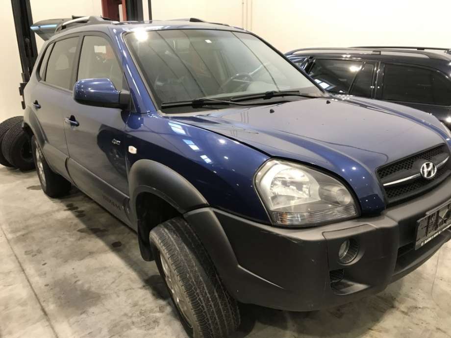 Hyundai Tucson 2003-2009 , Motorkode: D4EA, Girkassekode: nj44