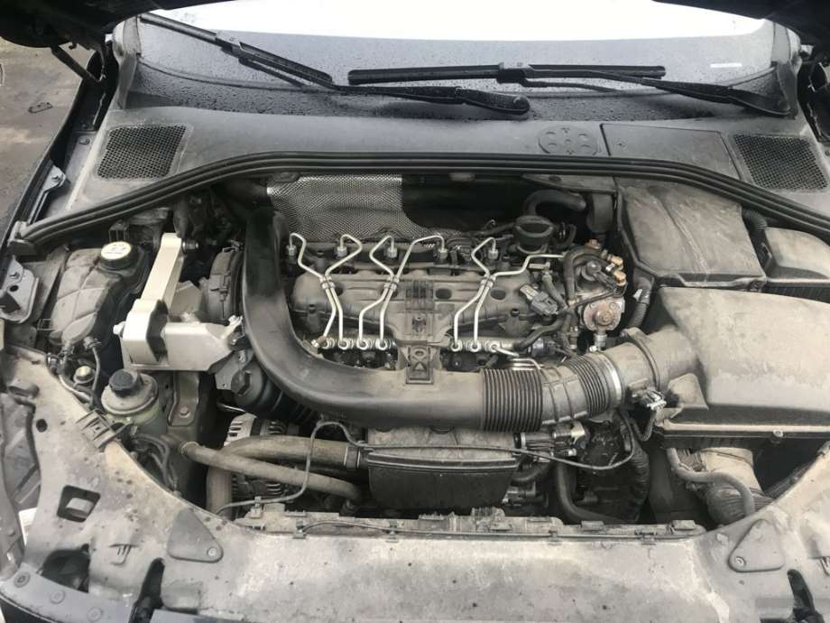 Volvo S60 2010-2014 (Type II, Fase 1) , Motorkode: D5204T2, Girkassekode: 36001863