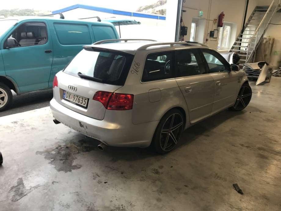 Audi A4 2004-2008 (Type III) (B7) (B7), Motorkode: BFB, Girkassekode: GJW