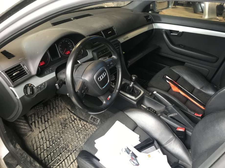 Audi A4 2004-2008 (Type III) (B7) (B7), Motorkode: BFB, Girkassekode: GJW