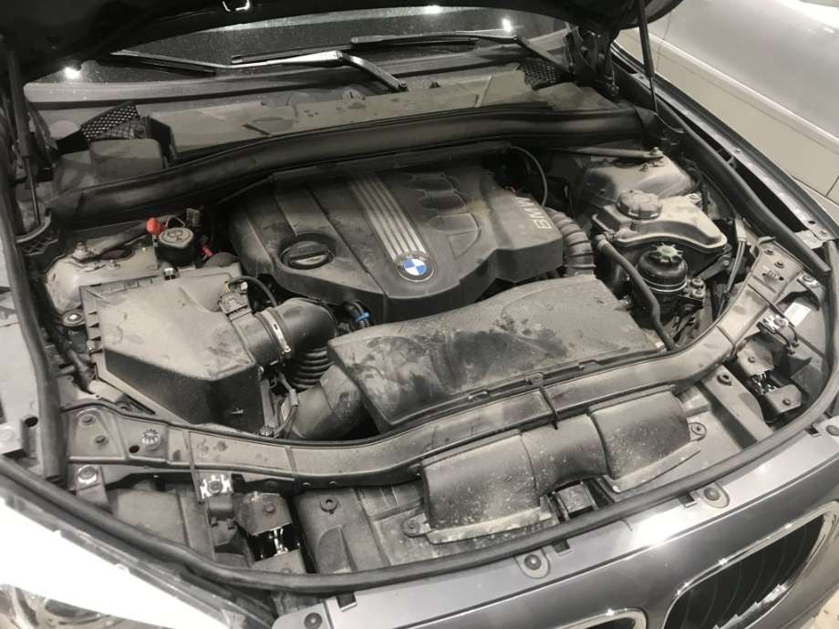 BMW X1 2009-2015 (E84) (E84), Motorkode: N47-D20C, Girkassekode: GS6X37DZ