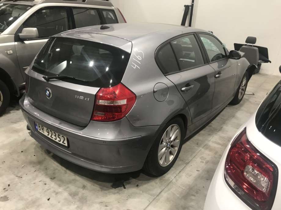 BMW 1-Serie 2004-2011 (E81/E82/E87/E88) (E81/E82/E87/E88), Motorkode: N47-D20C, Girkassekode: 24 00 7 590 133
