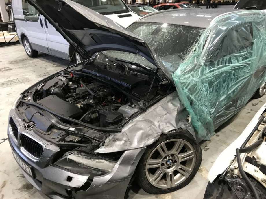 BMW 3-Serie 2005-2011 (E90/E91/E92/E93) (E90/E91/E92/E93), Motorkode: N47-D20C, Girkassekode:
