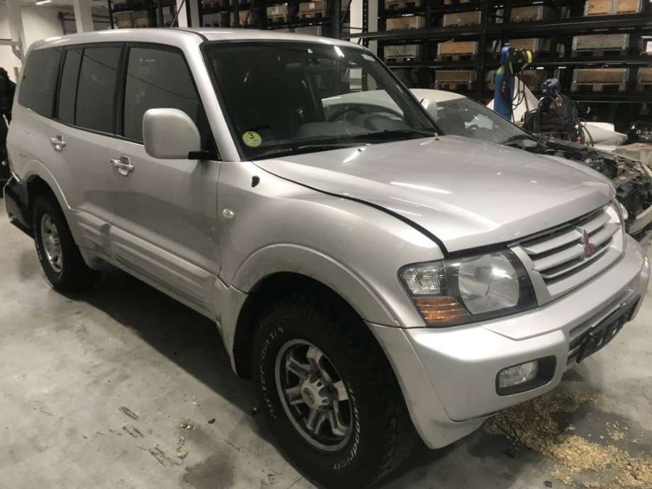 Mitsubishi Pajero 2000-2006 (Type III) , Motorkode: 4M41, Girkassekode: 