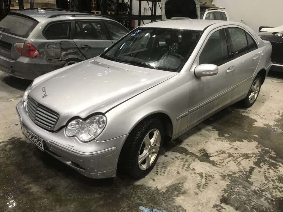 Mercedes C-Klasse 2004-2007 (Fase 2) (W203) delebil , Motorkode: 271940;M271.940, Girkassekode: 722695 04