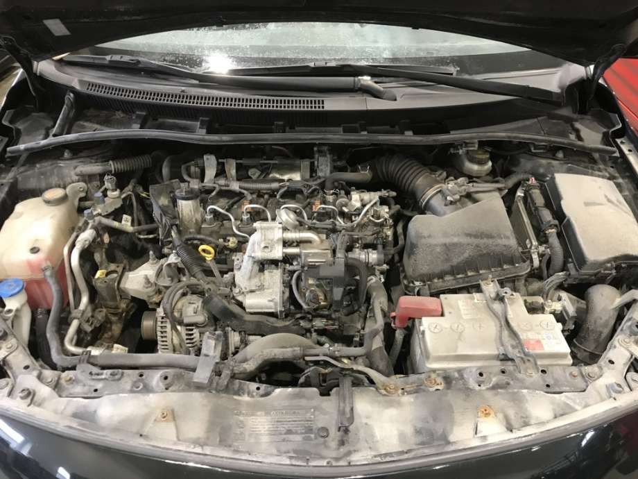 Toyota Corolla 2007-2013 , Motorkode: 1ND-TV, Girkassekode: 