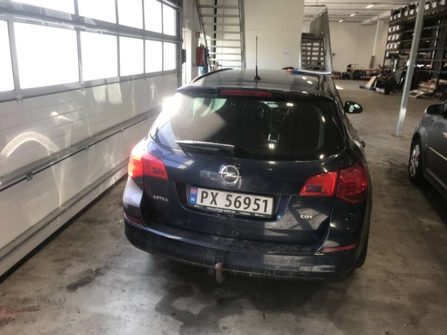 Opel Astra J 2010-2015 , Motorkode: A17DTJ, Girkassekode: 