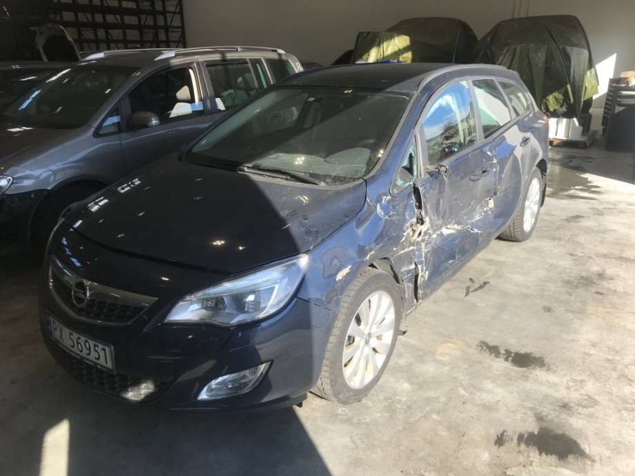 Opel Astra J 2010-2015 , Motorkode: A17DTJ, Girkassekode: 