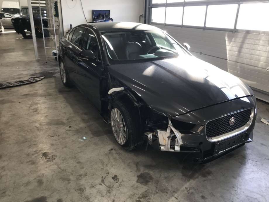Jaguar XE 2015-->> , Motorkode: 204DTD, Girkassekode: 