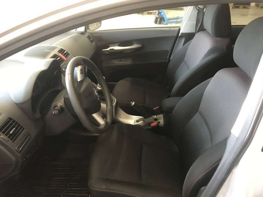 Toyota Auris 2010-2012 (Type I, Fase 2) , Motorkode: 1ZR-FAE, Girkassekode: 