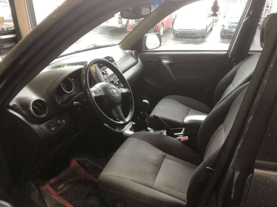 Toyota RAV4 2000-2006 (Type II) , Motorkode: 1CD-FTV;1CDFTV, Girkassekode: 